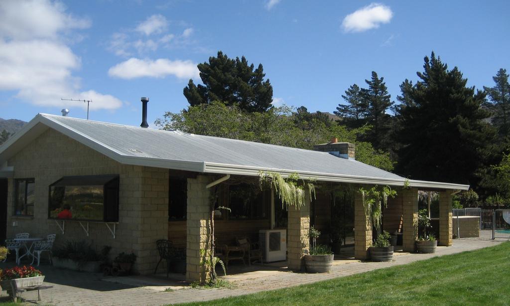 Lesley'S Bed And Breakfast Cromwell Bagian luar foto